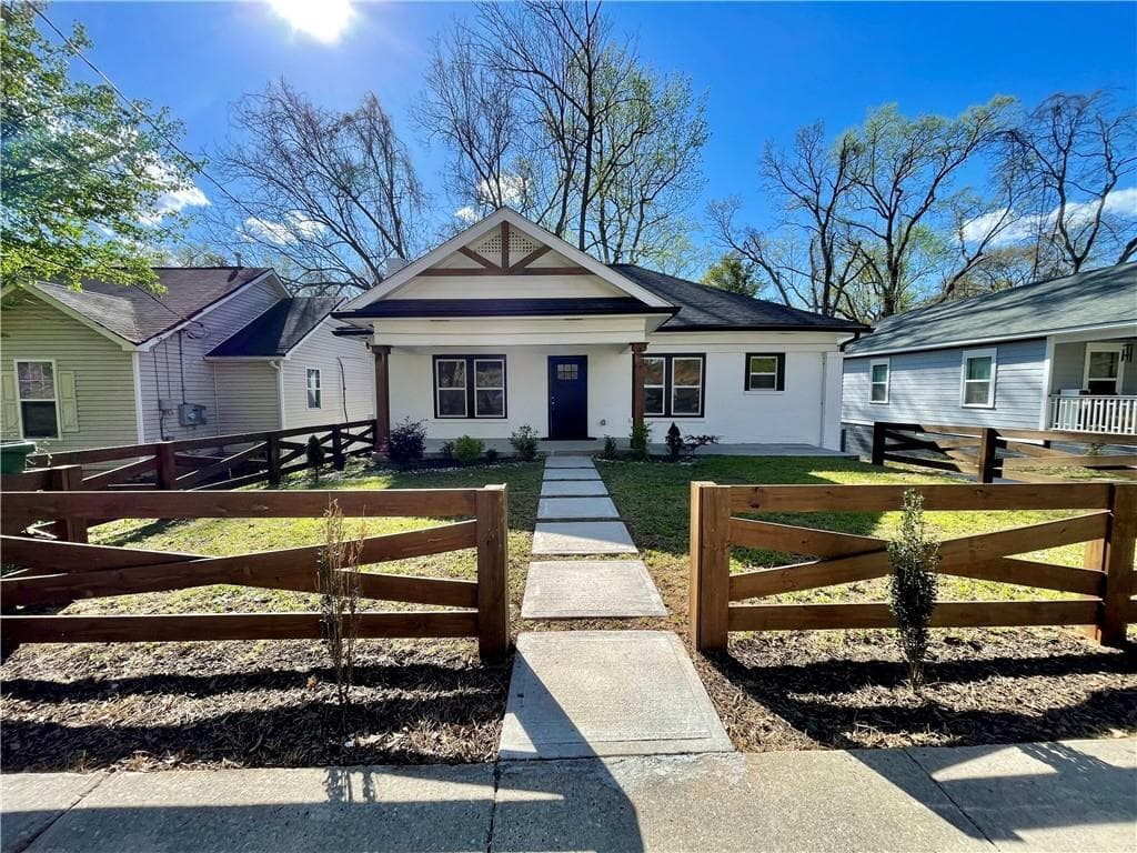 3 bedroom, 2 bathroom, 1,302 sq ft single family residence sold at 438 Holly Street, Atlanta, GA 30318