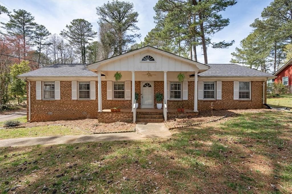 3 bedroom, 2 bathroom single family residence sold at 70 Gibson Drive, Carrollton, GA 30117