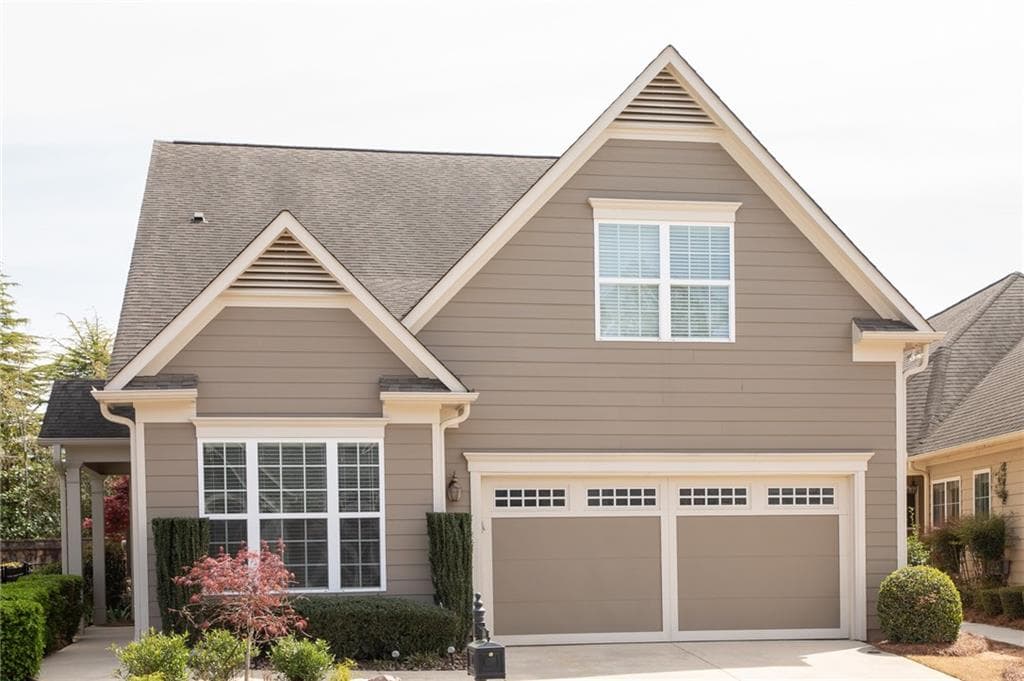 3 bedroom, 2 bathroom, 2,250 sq ft single family residence sold at 3164 Willow Creek Drive, Gainesville, GA 30504