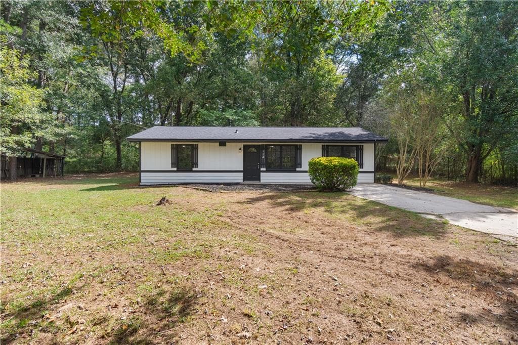 2 bedroom, 1 bathroom single family residence sold at 112 Cooper Bridge Road, Braselton, GA 30517