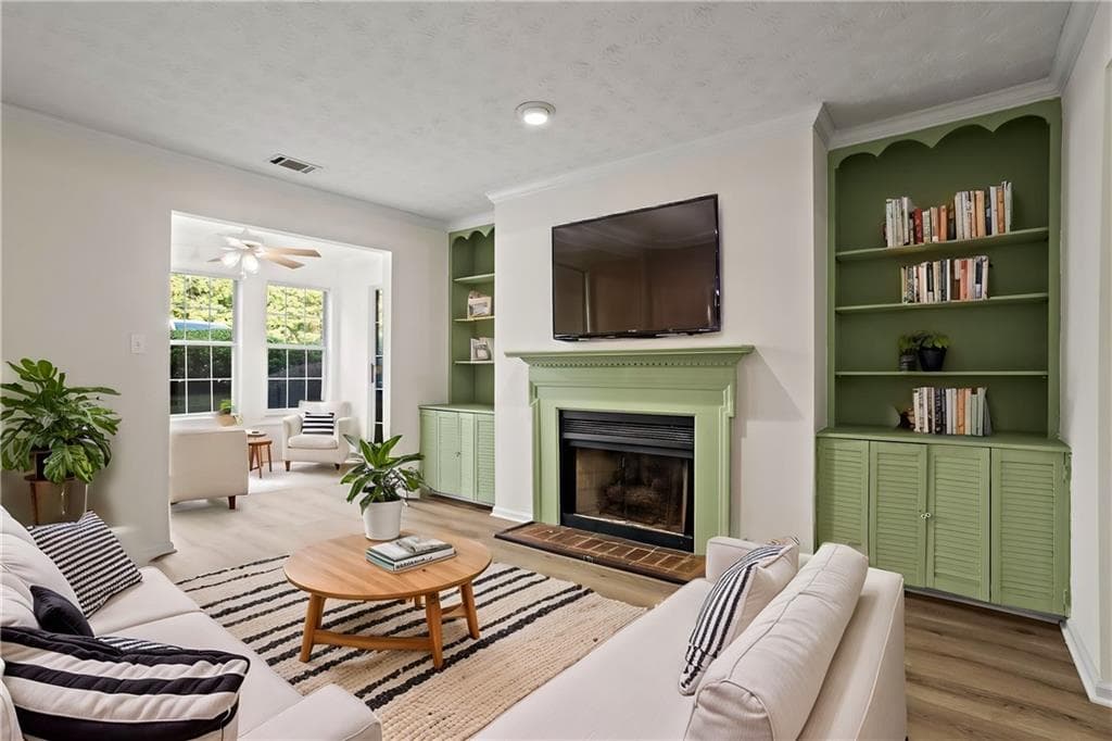 2 bedroom, 2 bathroom condominium sold at 1923 Brian Way 1923, Decatur, GA 30033