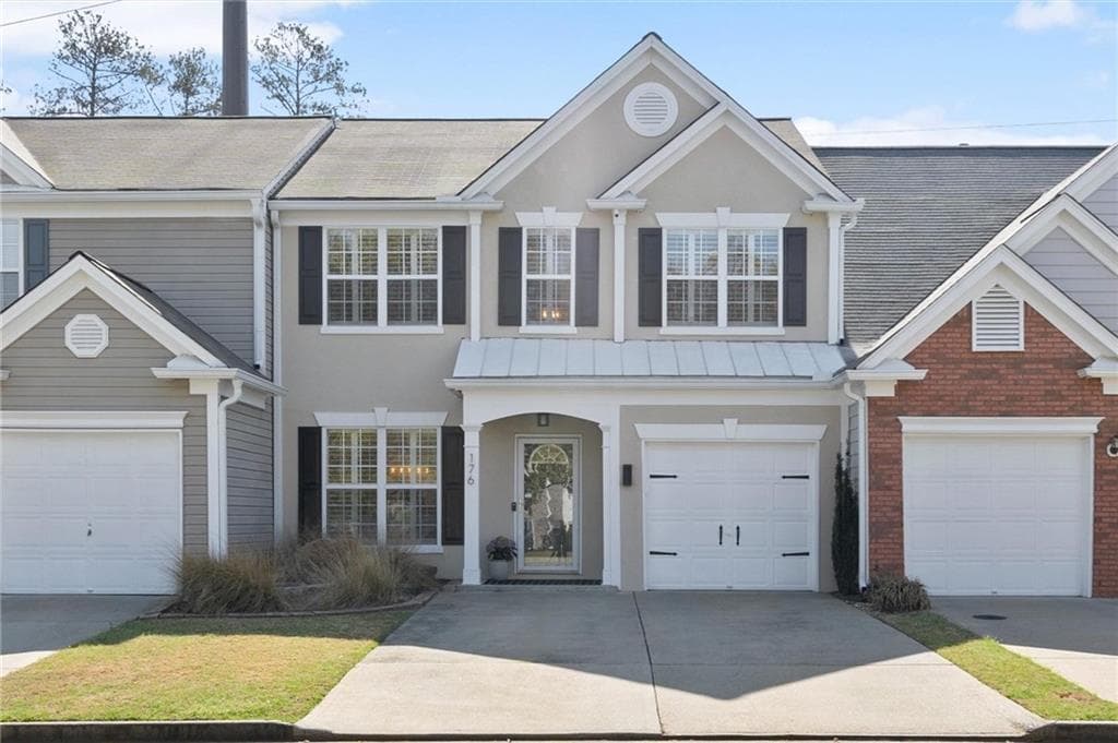 3 bedroom, 3 bathroom townhouse sold at 13300 Morris Road 176, Alpharetta, GA 30004