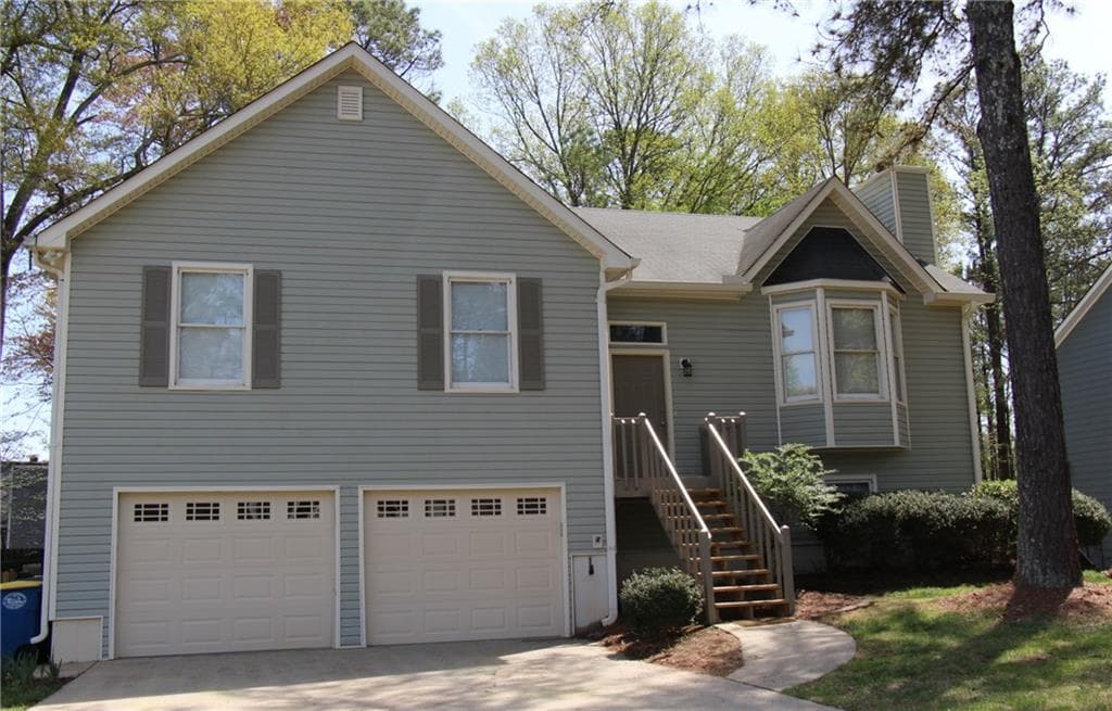 4 bedroom, 2 bathroom single family residence sold at 2562 Kennesaw Springs Court, Kennesaw, GA 30144