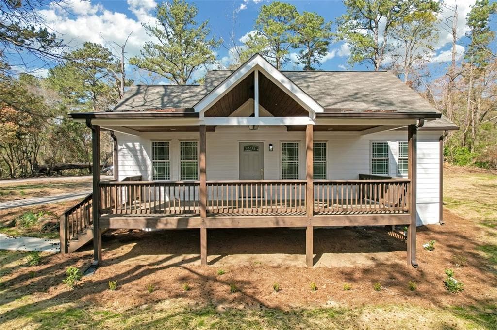 3 bedroom, 2 bathroom single family residence sold at 2095 HIGHWAY 20, Conyers, GA 30012