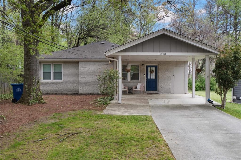 2 bedroom, 1 bathroom single family residence sold at 1963 Main Street, Atlanta, GA 30318