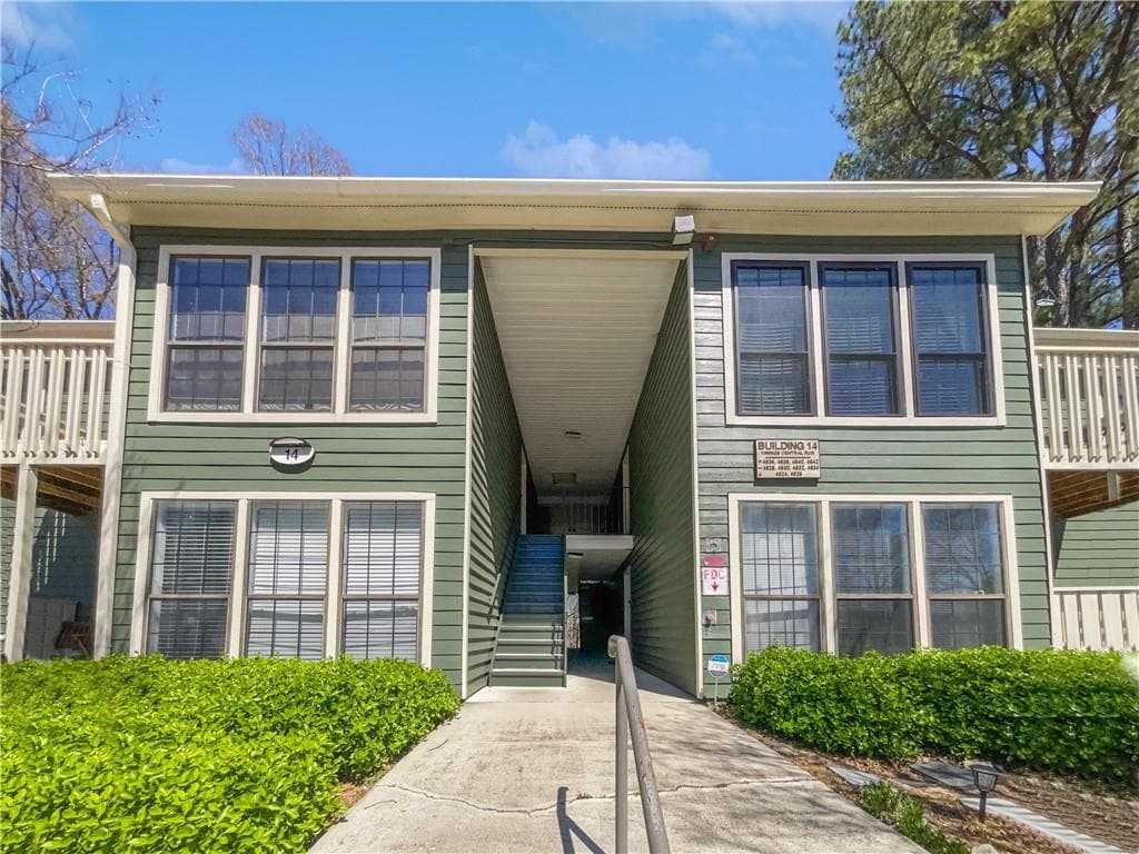 1 bedroom, 1 bathroom condominium sold at 4640 Vinings Central Run 128, Atlanta, GA 30339