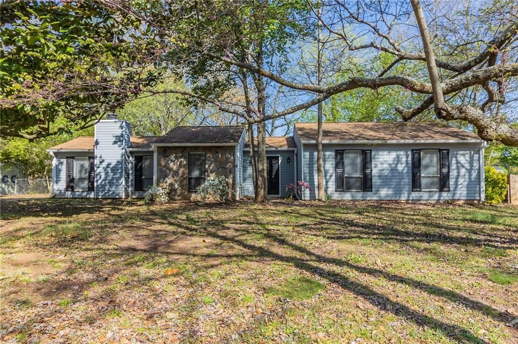 3 bedroom, 2 bathroom single family residence sold at 181 Bernice Drive, Lawrenceville, GA 30045