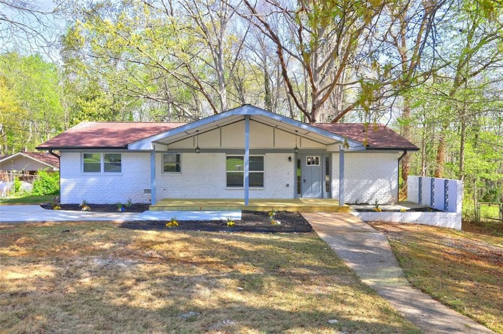 3 bedroom, 2 bathroom single family residence sold at 2248 DORIS Drive, Decatur, GA 30034
