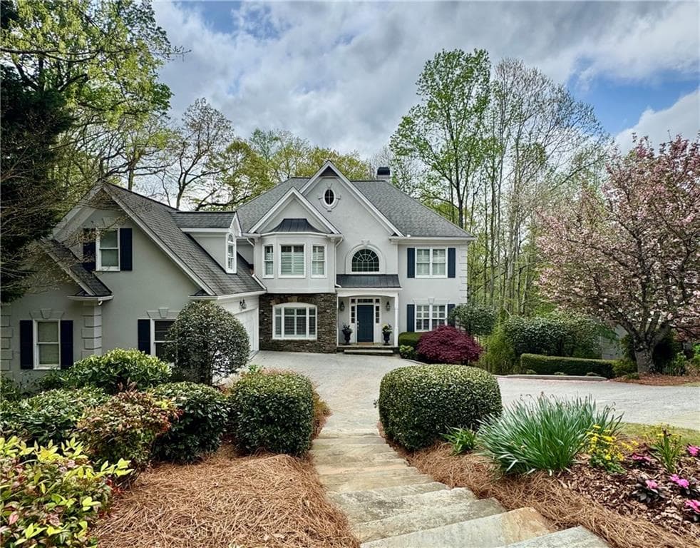 5 bedroom, 5 bathroom single family residence sold at 460 Laurel Chase Court, Atlanta, GA 30327