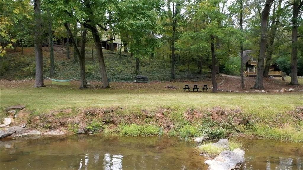 2 bedroom, 1 bathroom single family residence sold at 412 Mary Mac Road, Cave Spring, GA 30124