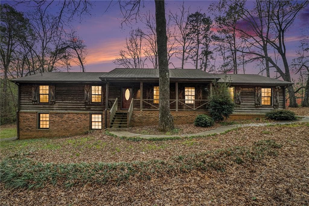 4230 Iris Brooke Lane, Snellville, GA 30039 — most recent listing photo