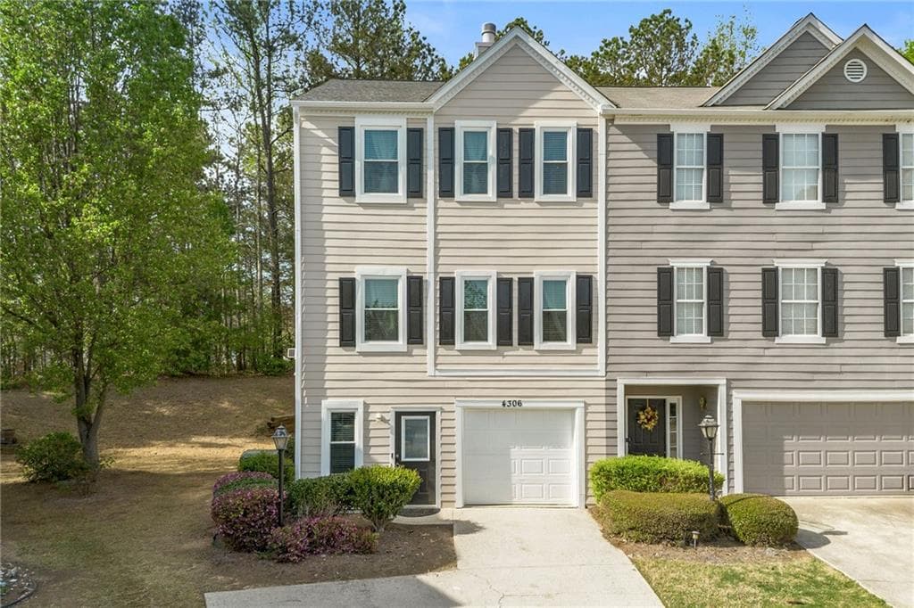 3 bedroom, 3 bathroom, 1,636 sq ft townhouse sold at 4306 Thorngate Lane, Acworth, GA 30101