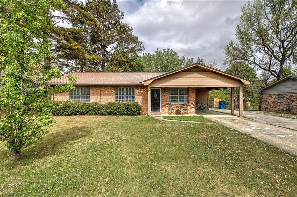 3 bedroom, 2 bathroom single family residence sold at 25 Glenrise Terrace, Rome, GA 30165