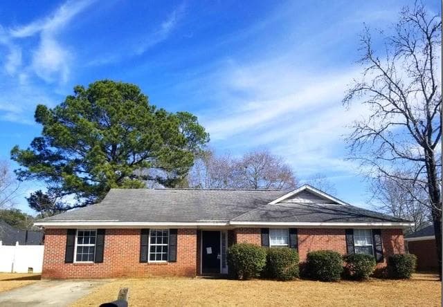 3 bedroom, 2 bathroom single family residence sold at 143 Tallassee Trail, Leesburg, GA 31763
