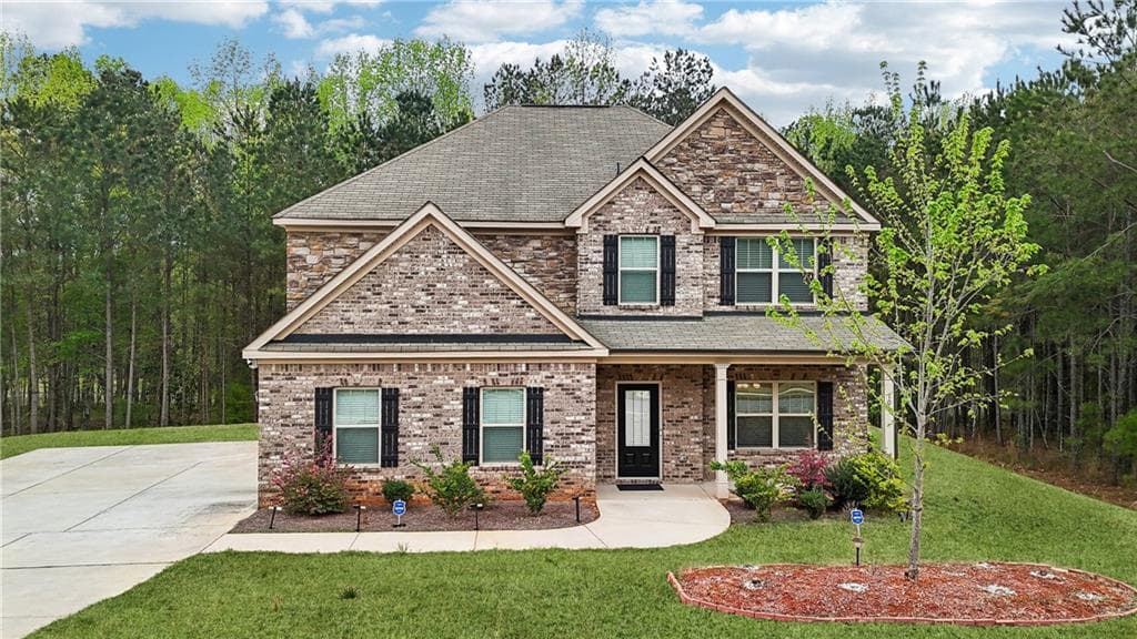 5 bedroom, 3 bathroom single family residence sold at 104 Amelia Way, Ellenwood, GA 30294