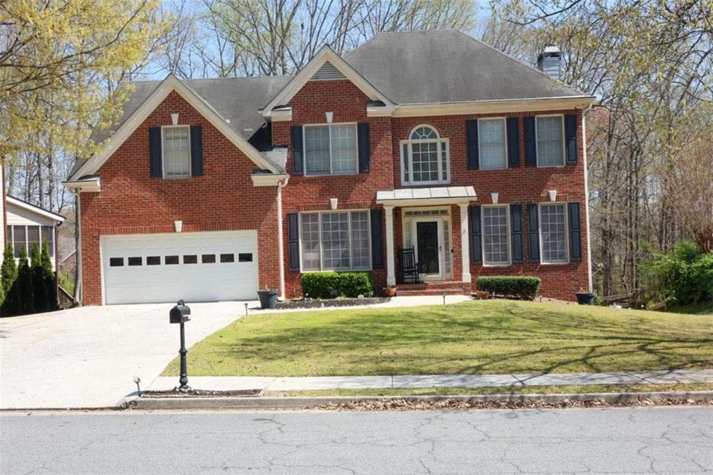 6 bedroom, 4 bathroom single family residence sold at 3220 Warren Creek Drive, Powder Springs, GA 30127