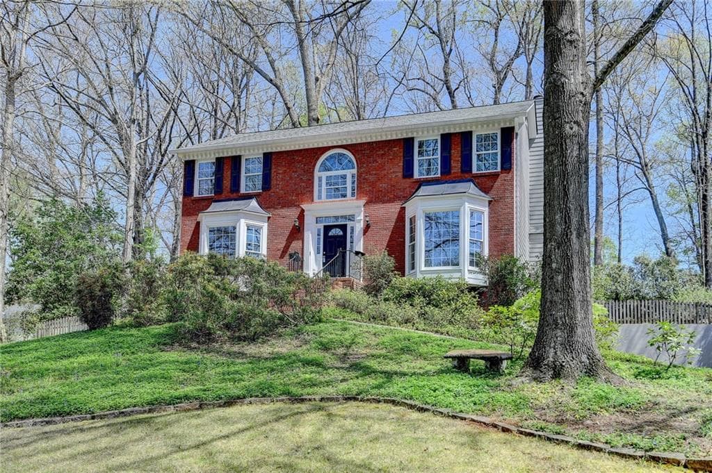4 bedroom, 3 bathroom single family residence sold at 910 Brentwood Avenue, Lawrenceville, GA 30044