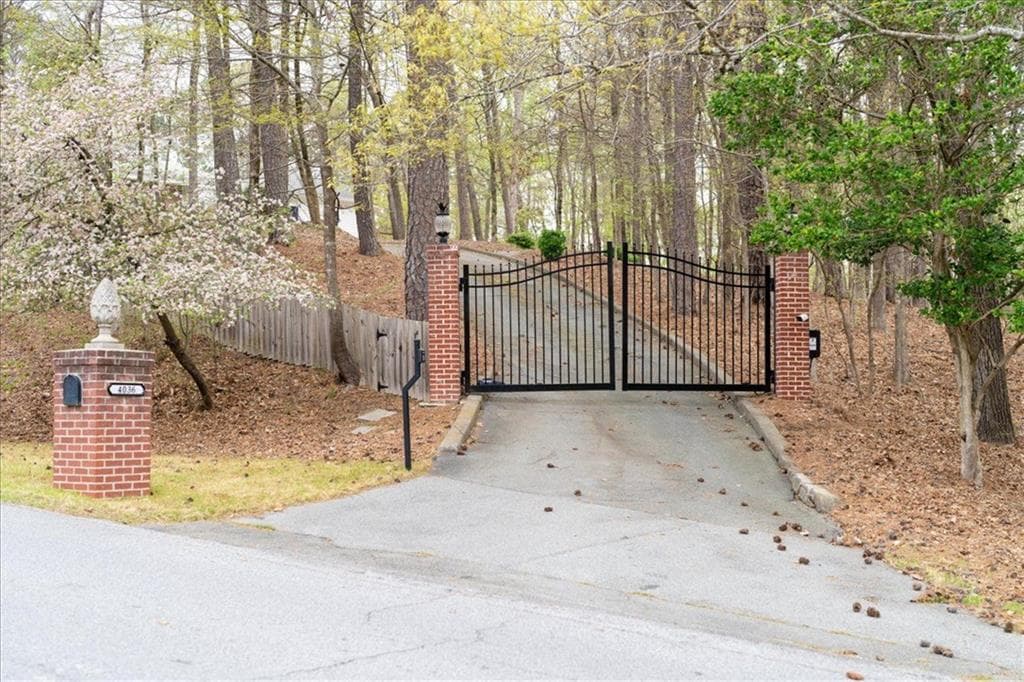 other sold at 4036 Gunnin Rd, Peachtree Corners, GA 30092