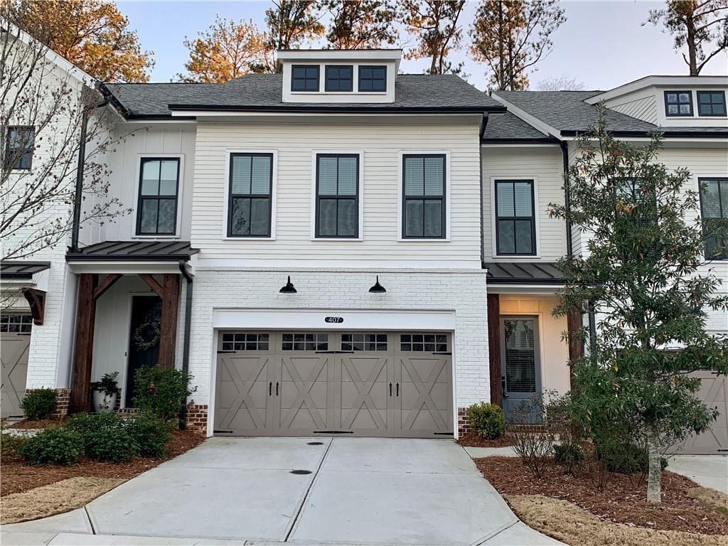 3 bedroom, 3 bathroom townhouse sold at 407 Johnson Court, Alpharetta, GA 30009