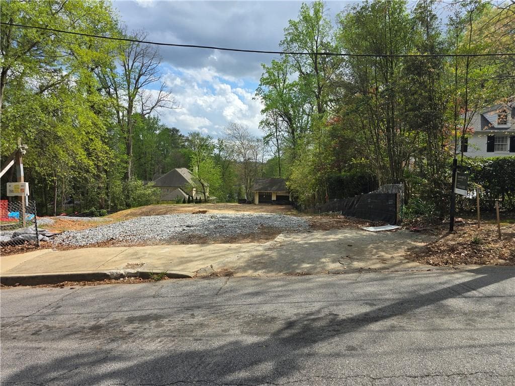 single family residence sold at 606 W Wesley Road, Atlanta, GA 30327