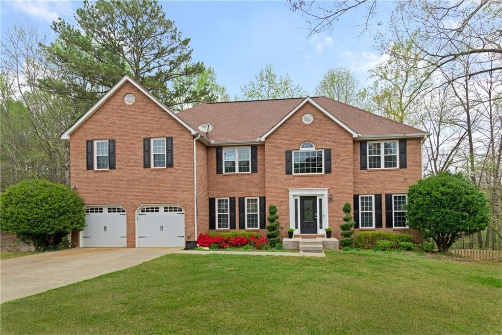 5 bedroom, 4 bathroom single family residence sold at 6035 Rives Drive, Alpharetta, GA 30004