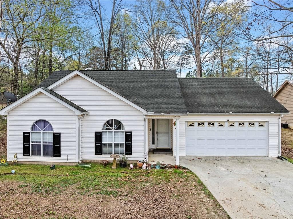 3 bedroom, 2 bathroom single family residence sold at 130 Catie Court, Calhoun, GA 30701