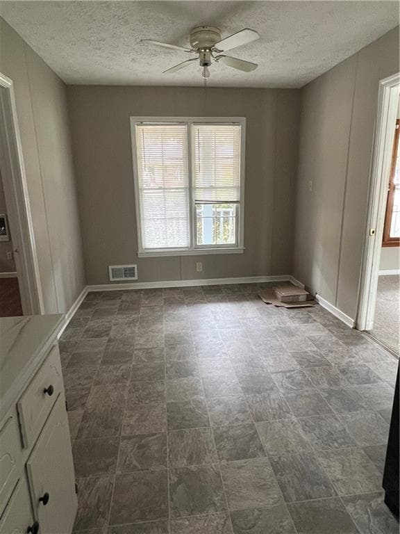 4 bedroom, 3 bathroom, 1,797 sq ft single family residence under contract at 868 Whispering Way, Winder, GA 30680 — photo 7