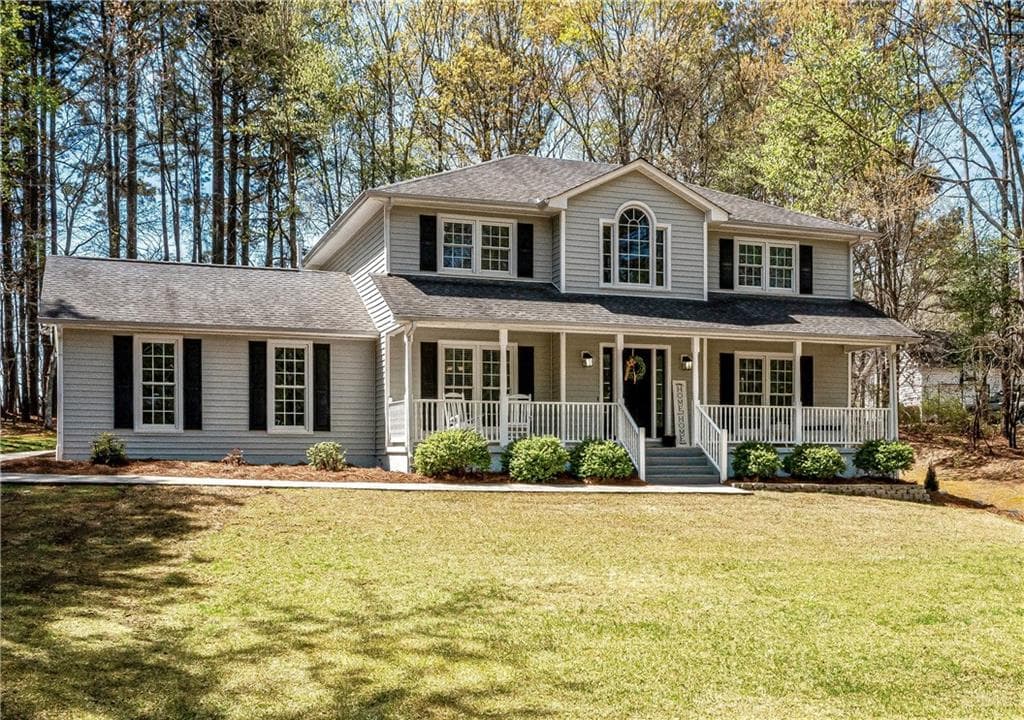 3 bedroom, 3 bathroom single family residence sold at 3227 Heritage Way, Buford, GA 30519