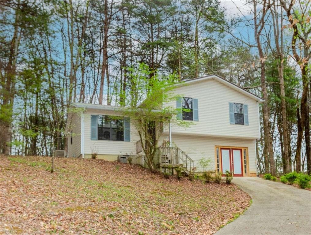 3 bedroom, 1 bathroom single family residence sold at 120 Brooks Trace, Ellijay, GA 30540