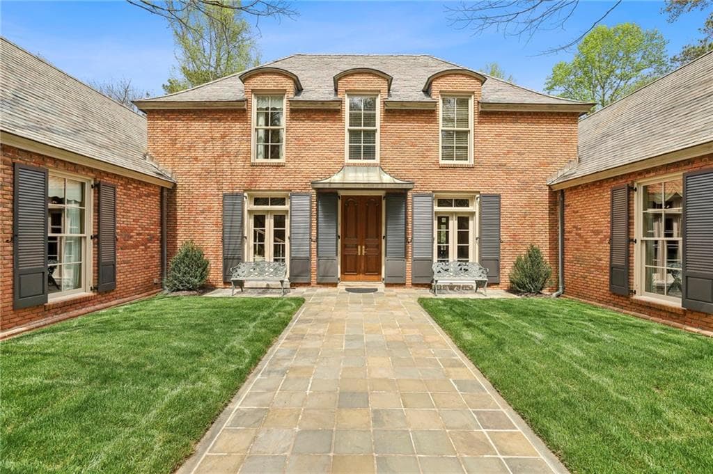 6 bedroom, 8 bathroom, 8,188 sq ft single family residence sold at 4195 Woodland Brook Drive, Atlanta, GA 30339