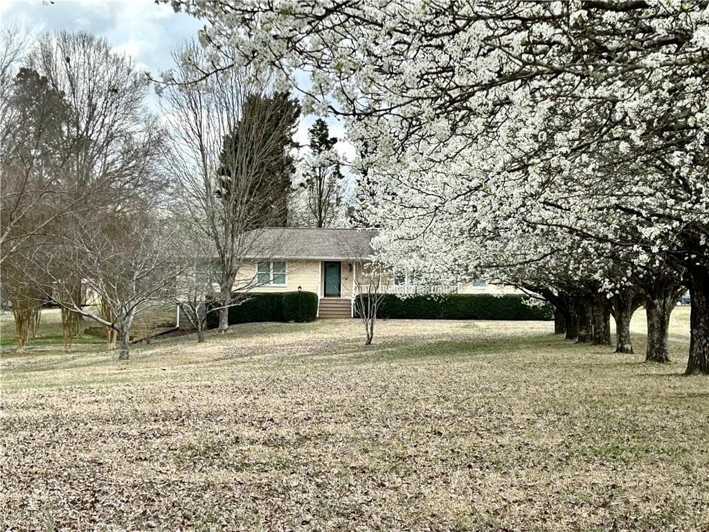 5791 Warren Farm Road, Powder Springs, GA 30127 — most recent listing photo
