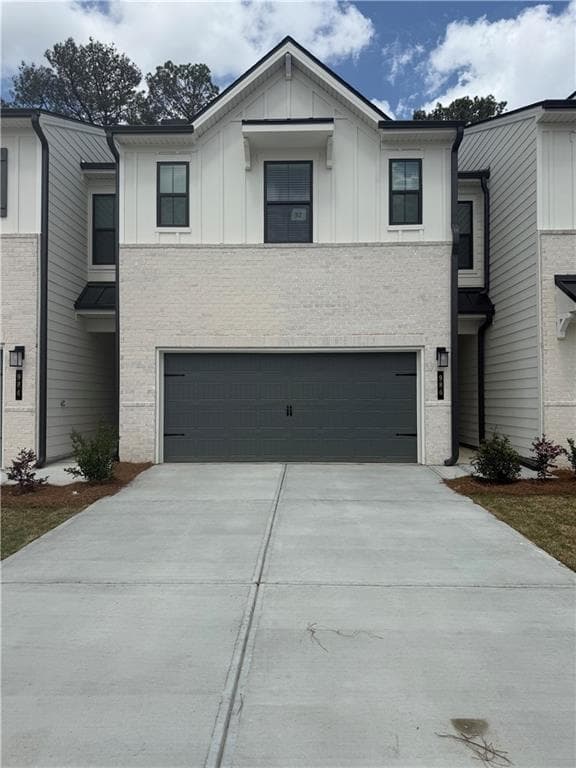 3 bedroom, 3 bathroom townhouse sold at 986 Sutherland Ln (Lot 32), Lawrenceville, GA 30043