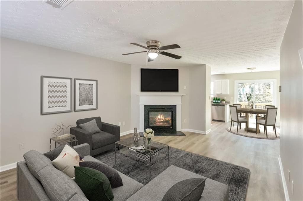 4 bedroom, 3 bathroom, 1,559 sq ft single family residence under contract at 344 Springbottom Court, Lawrenceville, GA 30046 — photo 3