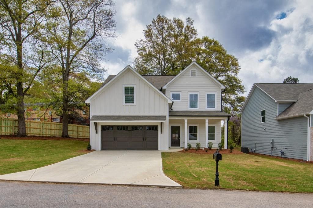 3 bedroom, 3 bathroom single family residence sold at 2949 Jefferson Street, Austell, GA 30106