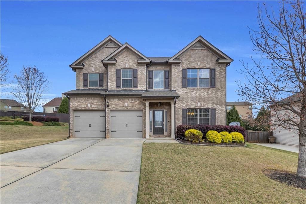 4 bedroom, 3 bathroom single family residence sold at 809 Sienna Valley Drive, Braselton, GA 30517
