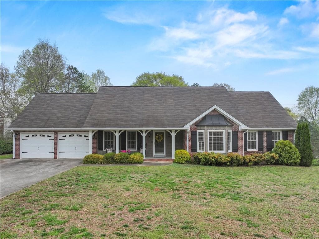 2904 Rivercrest Drive, Gainesville, GA 30507 — most recent listing photo
