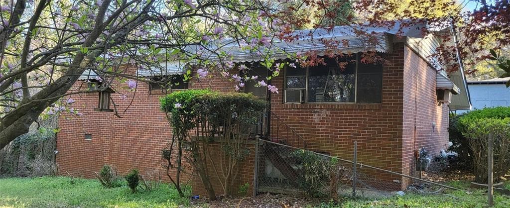 3 bedroom, 1 bathroom single family residence sold at 102 Welch Street, Stockbridge, GA 30281
