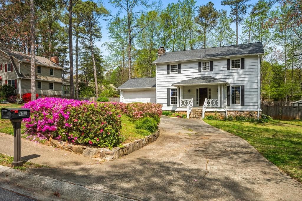 4 bedroom, 3 bathroom, 2,030 sq ft single family residence sold at 545 Bellemeade Drive, Marietta, GA 30008