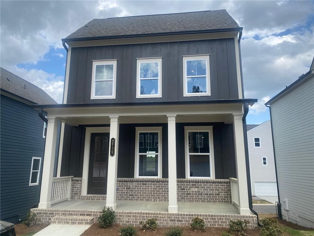4 bedroom, 4 bathroom single family residence sold at 2725 Creek View Terrace, Atlanta, GA 30318