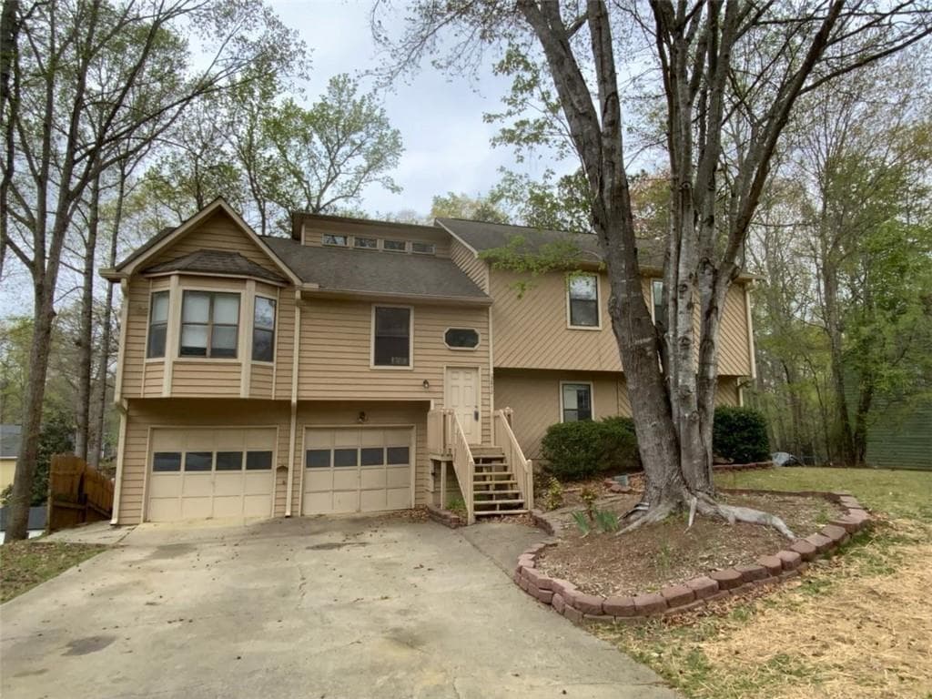 5 bedroom, 3 bathroom single family residence sold at 3872 Nowlin Road, Kennesaw, GA 30144