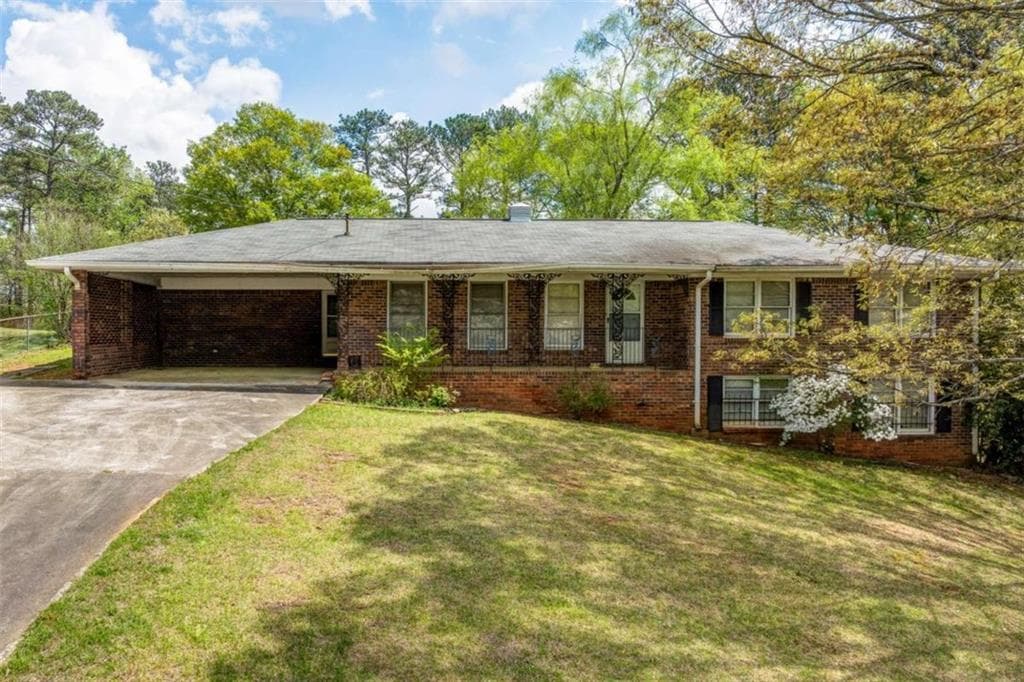 3 bedroom, 2 bathroom single family residence sold at 6565 SE Bonaza Trl, Mableton, GA 30126