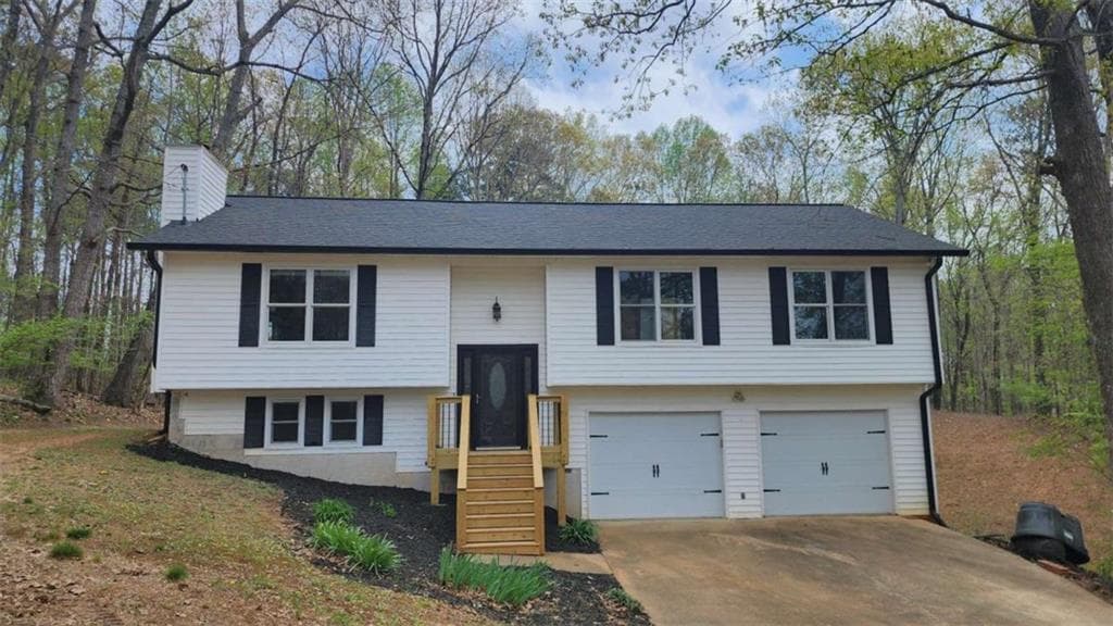 4 bedroom, 3 bathroom single family residence sold at 1504 Kimberly Place, Canton, GA 30114