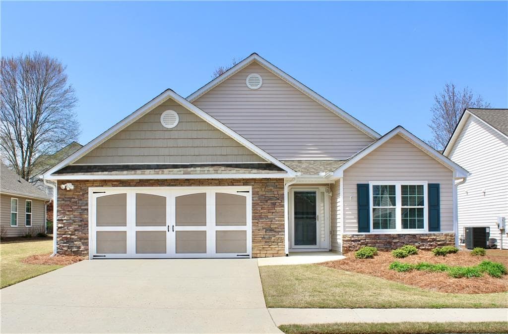 3 bedroom, 2 bathroom single family residence sold at 524 Triumph Way, Winder, GA 30680