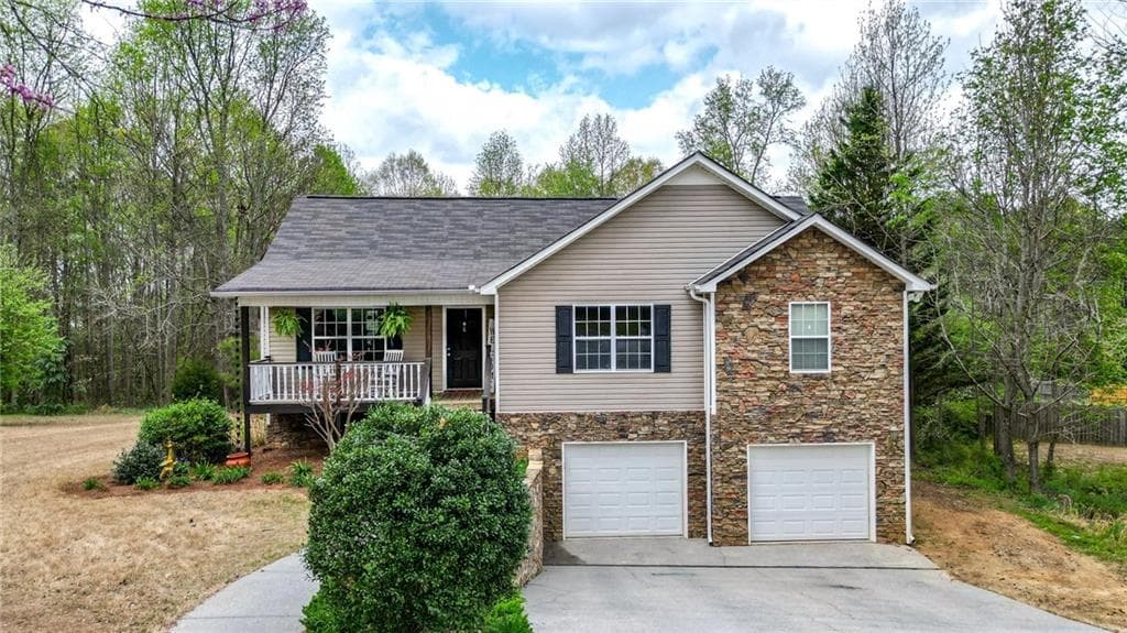 192 Aubrey Avenue, Calhoun, GA 30701 — most recent listing photo
