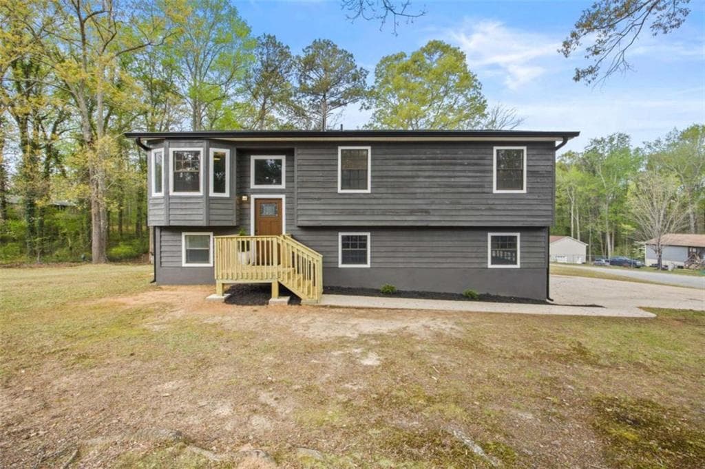 3 bedroom, 2 bathroom single family residence sold at 7244 Valley Drive, Winston, GA 30187