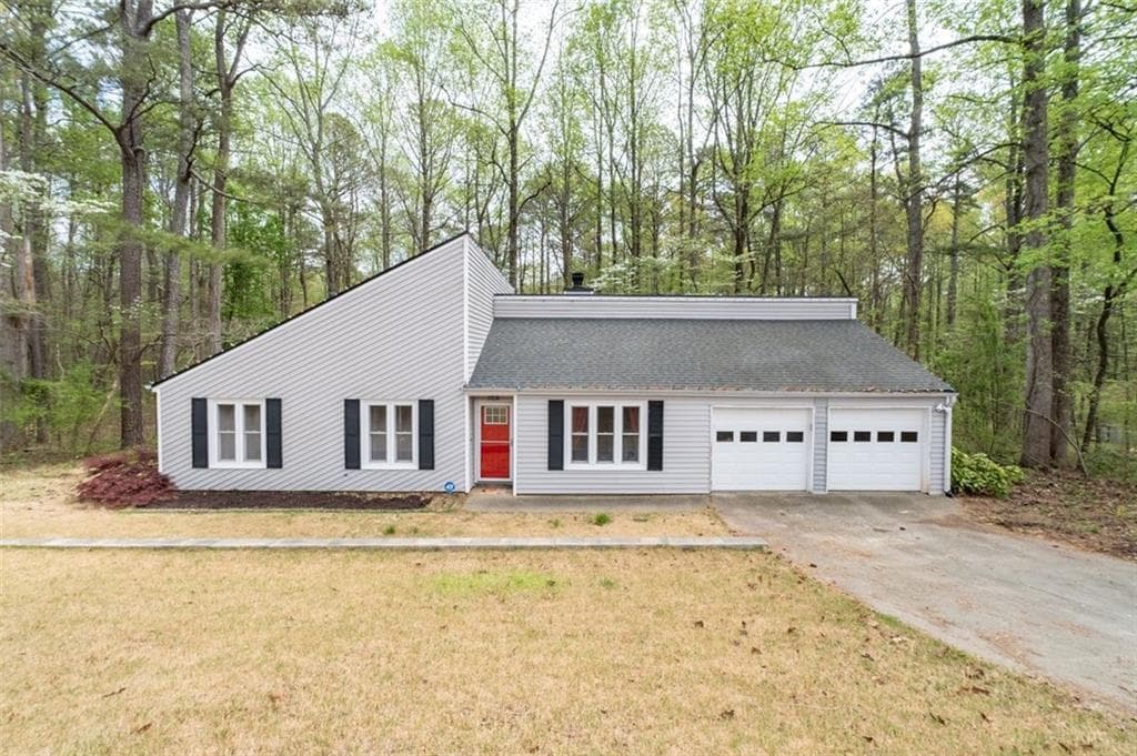 3 bedroom, 2 bathroom single family residence sold at 4695 Waters Road, Woodstock, GA 30188