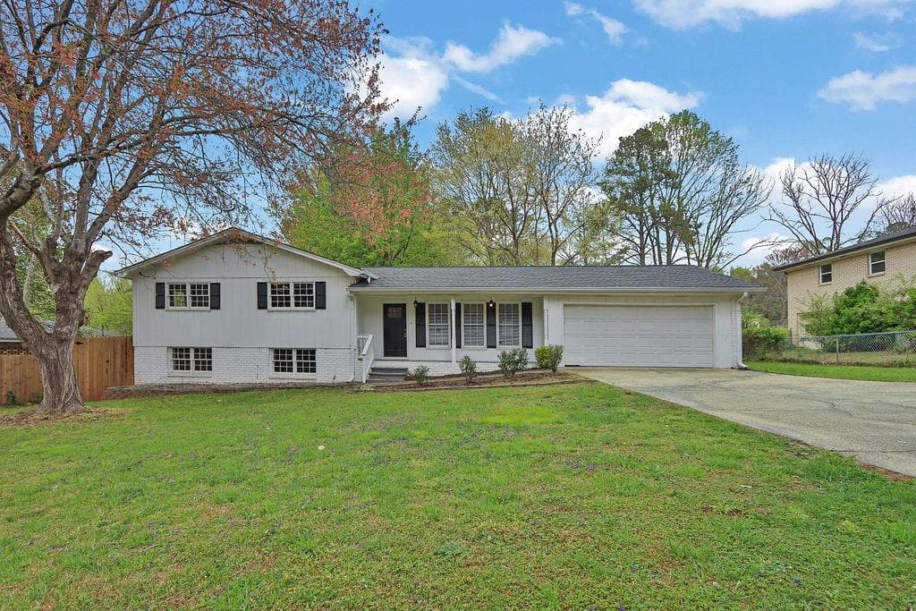 4 bedroom, 3 bathroom, 2,454 sq ft single family residence sold at 1531 Piedmont Road, Marietta, GA 30066
