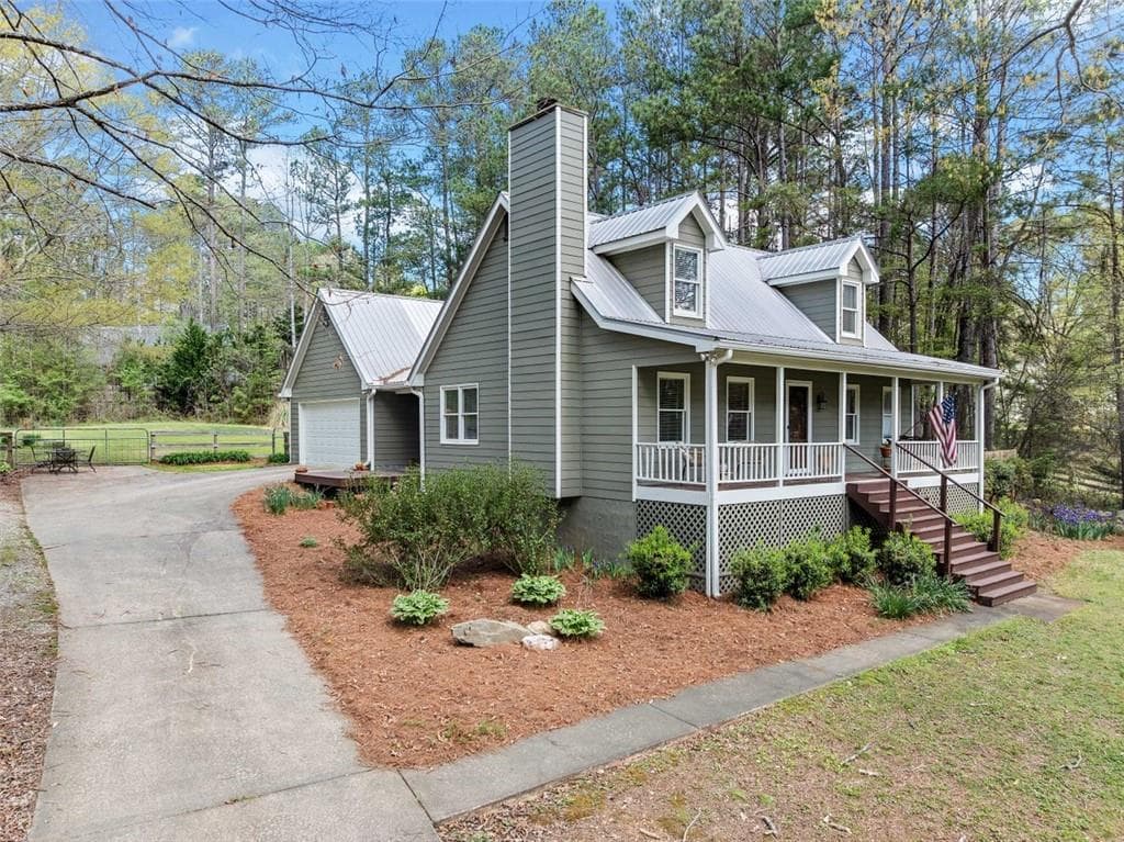3 bedroom, 2 bathroom single family residence sold at 366 Mayapple Glen, Dawsonville, GA 30534