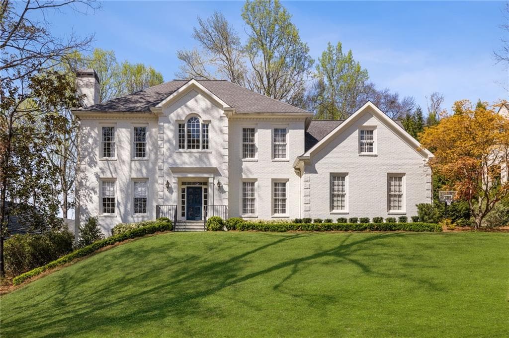5 bedroom, 4 bathroom single family residence sold at 2842 Dover Road, Atlanta, GA 30327