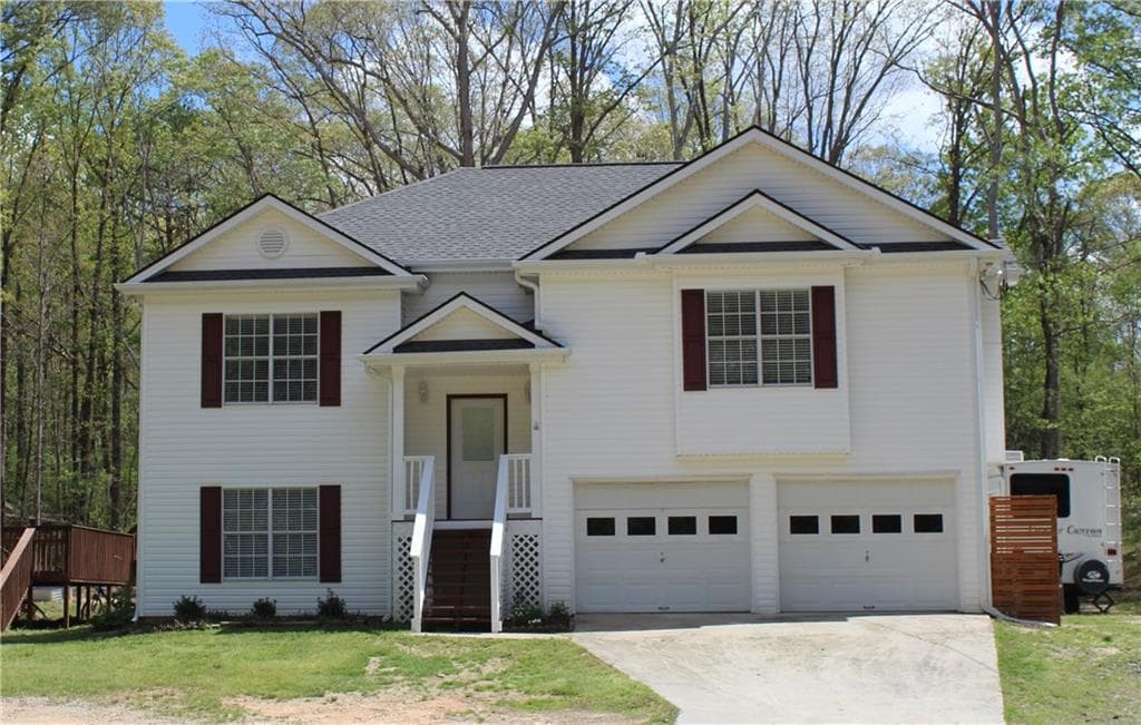 5 bedroom, 3 bathroom single family residence sold at 93 Highway 81, Oxford, GA 30054